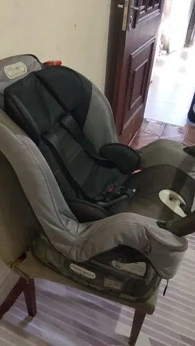 Cadeirinha de criança de carro