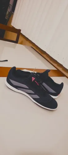 Chuteira Adidas predator 40br.