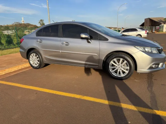 Honda Civic Sedan LXR 2.0 Flexone 16V Aut. 4P 2014