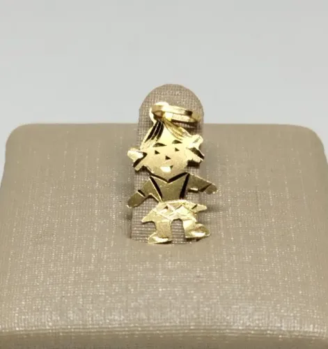 Pingente Menina ouro 18k