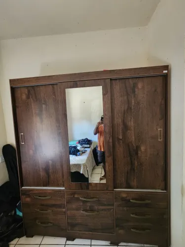 Guarda-Roupa Casal 3 Portas Correr 7 Gavetas Luíza Panan Roupeiro