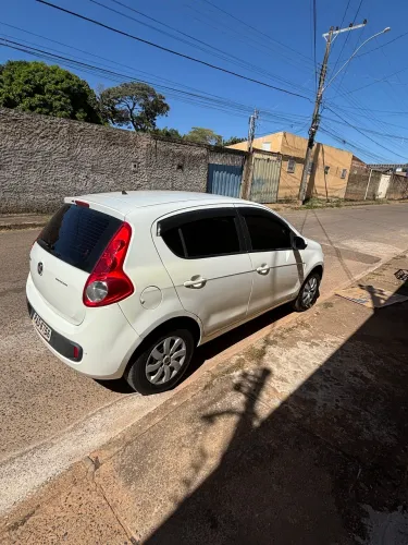Fiat Palio Attractive 1.0 EVO Fire Flex 8V 5P 2015