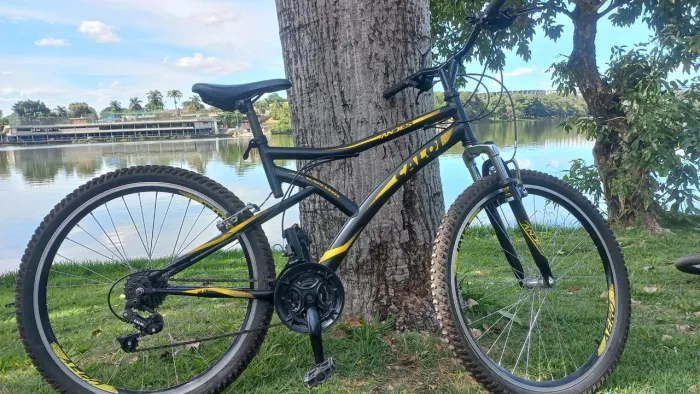 VENDE-SE BICICLETA CALOI