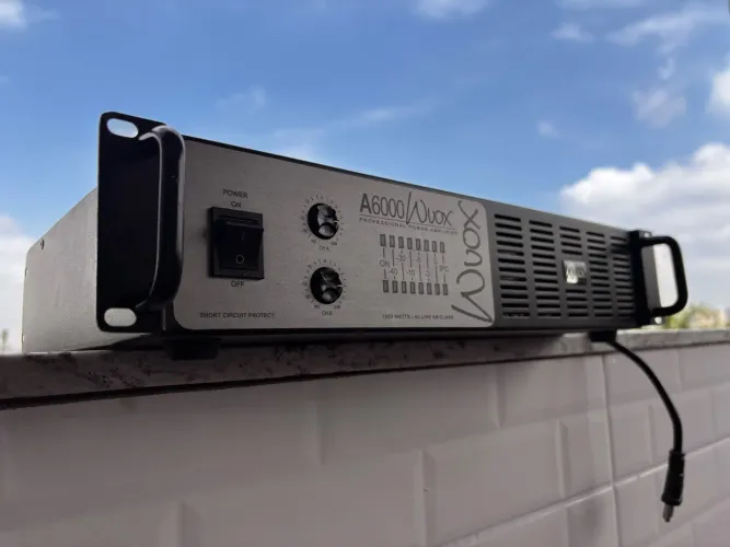 Potência Amplificador Machine WVOX A6000 1600W RMS - Excelente Estado