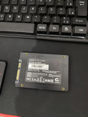 Ssd 240 gigas 