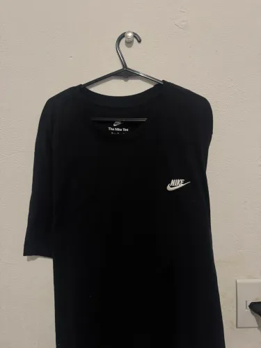 Camiseta Nike preta GG
