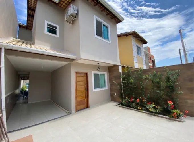 Excelente Casa Duplex 3 Quartos | 1 Suíte | 2 Vagas | Churrasqueira