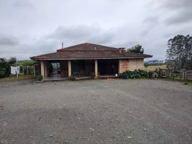 Duas casas, galpão, rancho, terreno 30.000,00 m², Arroio Grande, Pouso Redondo, S.C. Ideal