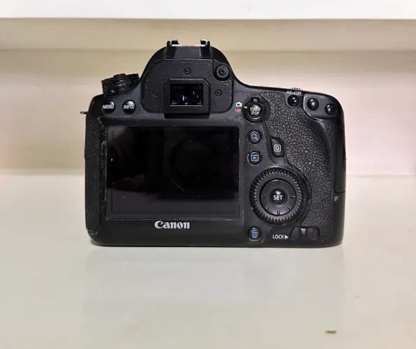 Canon 6D