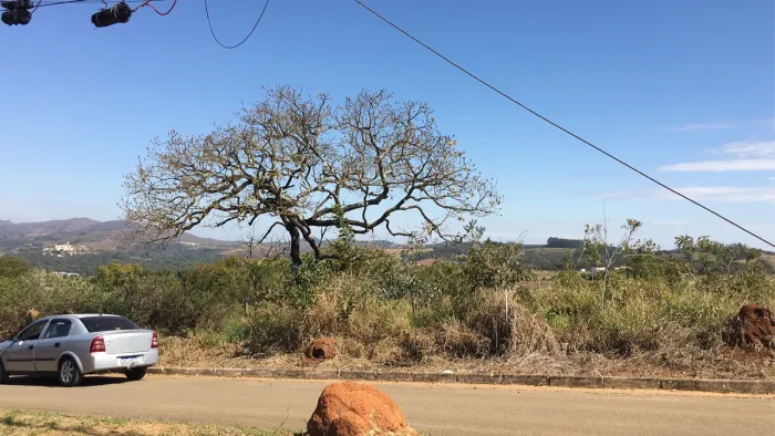 Vendo terreno em São João del rei