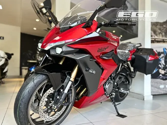 Suzuki GSX-S1000 2025