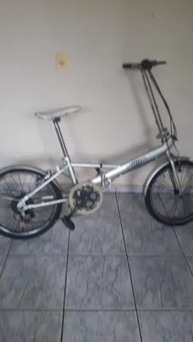 Vendo uma bicicleta