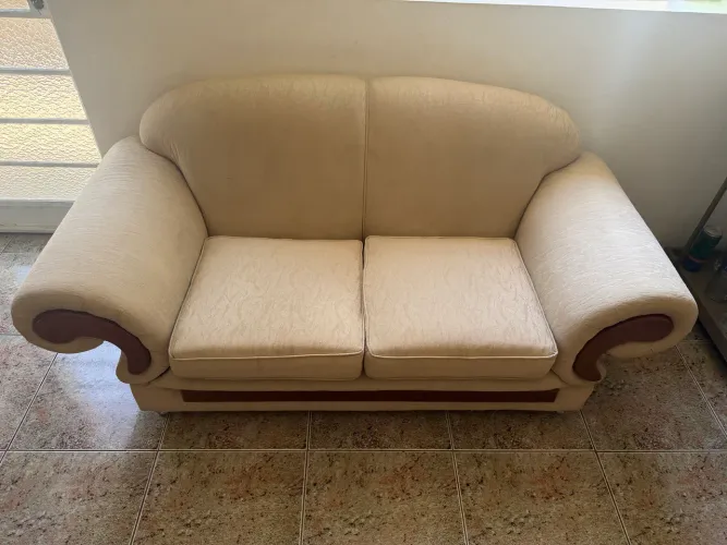 Sofá 2 lugares