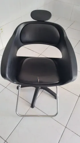 Cadeira hidráulica 600,00