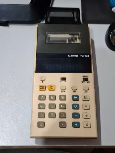 ANTIGA CALCULADORA CANON P3 DII p/colecionadores 