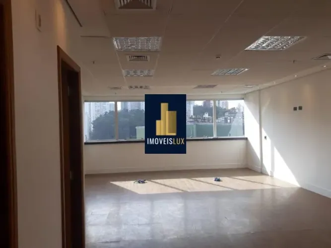 SALA PRONTA PARA LOCAÇÃO NO MORUMBI