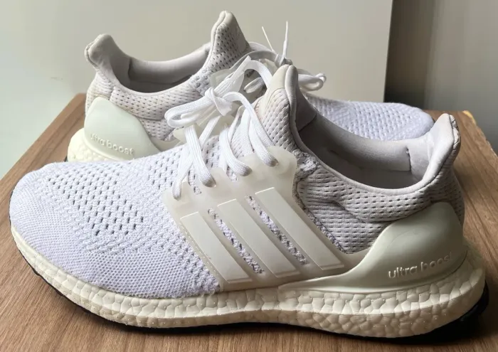 Tênis Adidas Ultraboost 1.0 DNA Triple White - Tamanho 41 BR