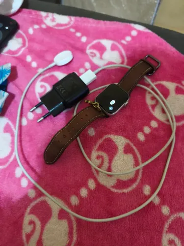 Apple watch séries 4 prateado com pulseira de couro