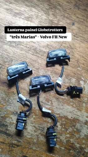 Lanterna do Painel Globettrotters ?Três Marias? - Volvo FH New