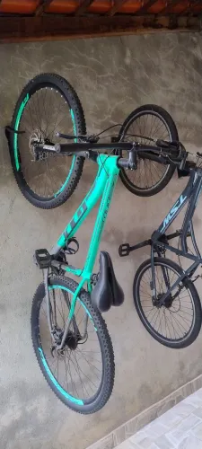 Duas bicicletas para venda, aros 29 e 26