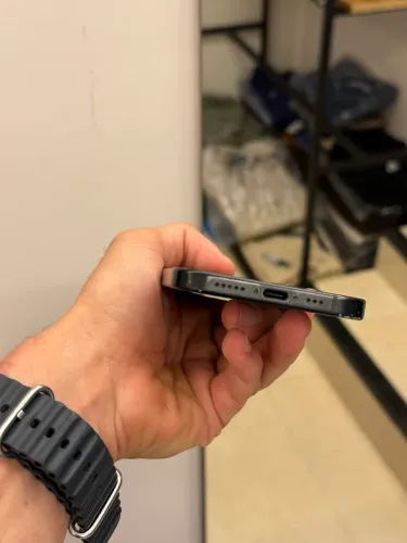 iPhone 15 - 128gb (Preto)