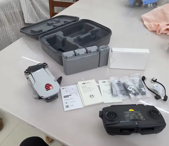 Vendo ou troco drone me GoPro