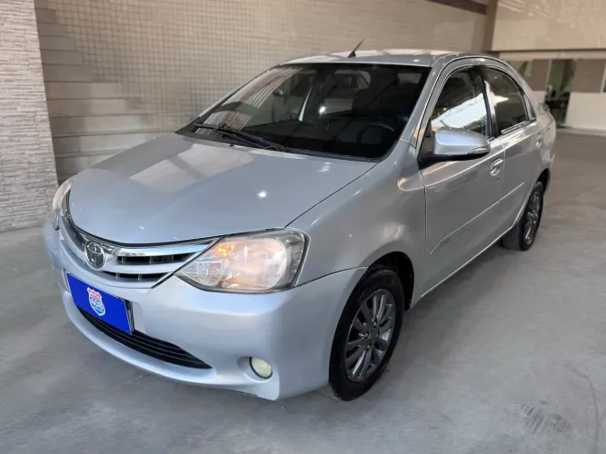 Toyota Etios XLS Sedan 1.5 Flex 16V 4P Mec. 2016
