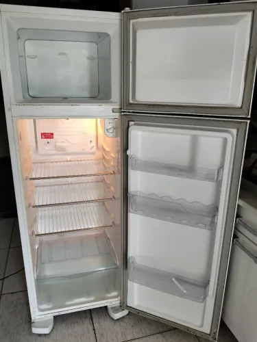 Geladeira com garantia e entrega grátis