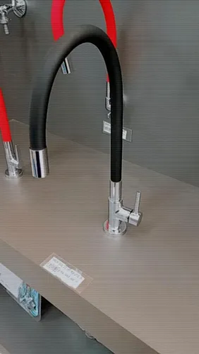 ? TORNEIRA GOURMET FLEXÍVEL R$80,00