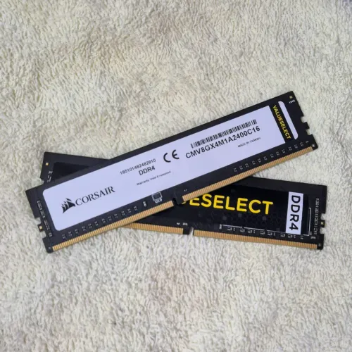 Memória RAM Corsair DDR4 16GB (2X8GB) 2400MHz para Desktop