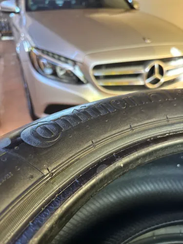 4 Pneus Continental 225/50 R17 Runflat ContiSportContact