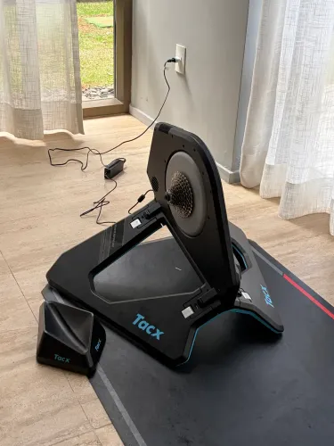 Rolo de treino - tacx neo 2T
