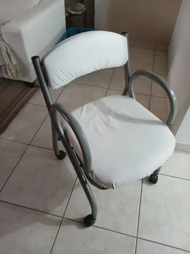 Cadeira estofada