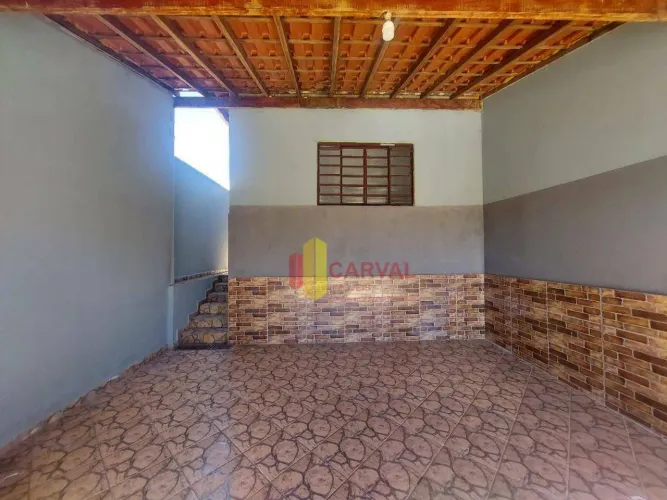 Casa com 2 dormitórios para alugar, 100 m² por R$ 1.675,80/mês - Jardim Triunfo - Pedreira