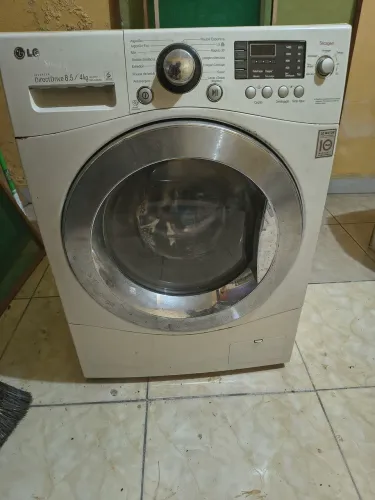 Chega de olhar a previsão do tempo antes de lavar roupa! Lava e Seca LG 8.5kg