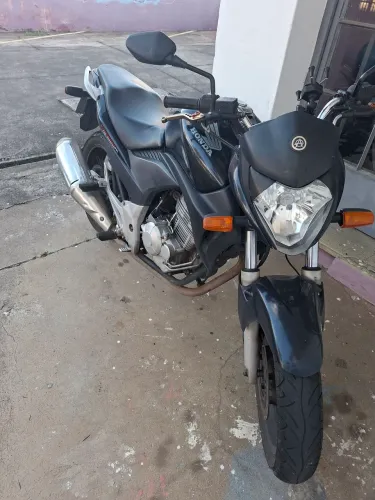 Cb300r 2012. Segundo dono.