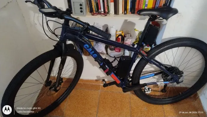 Bicicleta Caloi Explorer 20 18V TAM M Azul Disco Hidráulico 