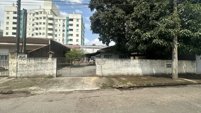 Terreno à venda