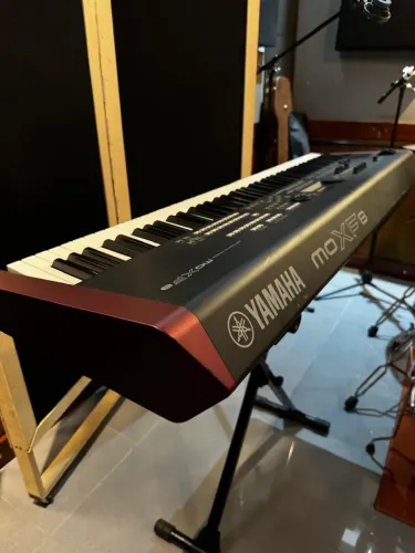 Yamaha MOXF8 88 teclas 