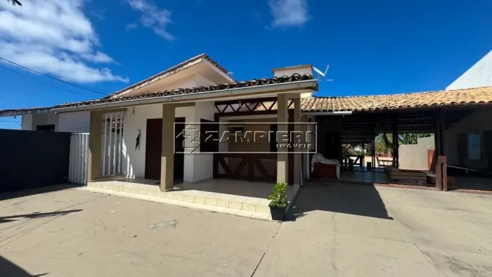 CASA RESIDENCIAL / COMERCIAL PARA LOCAÇÃO NO FEITOSA