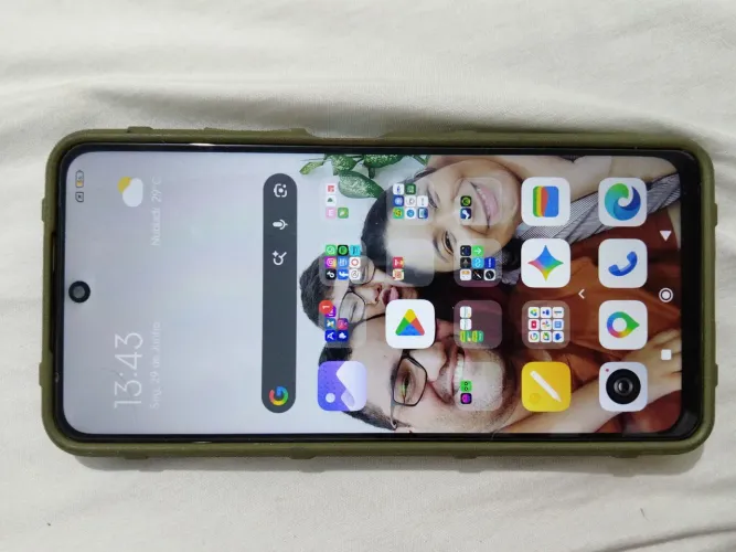 Poco f3