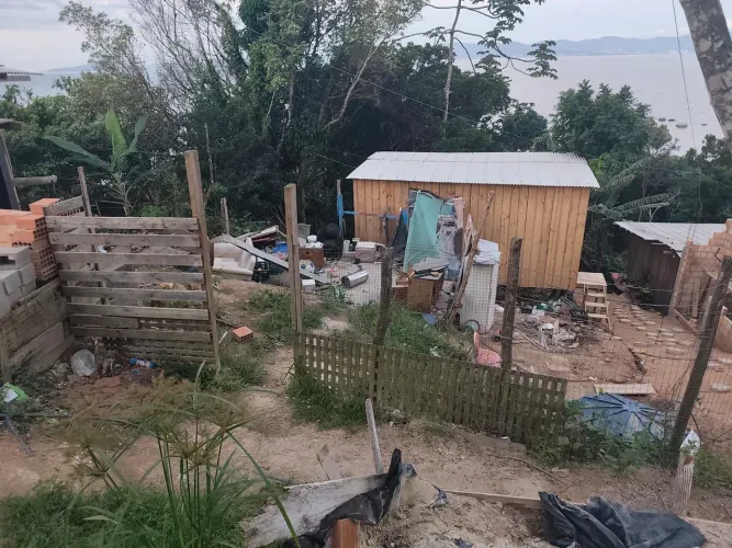 Terreno em biguaçu