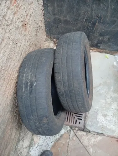 Pneu aro 14 usado