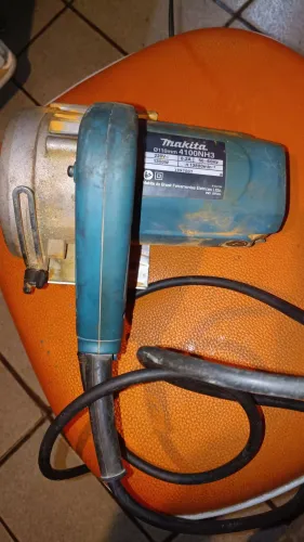 serra mármore Makita 4100NH3