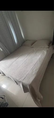 Cama queen