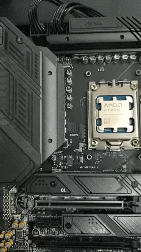 Processador AMD Ryzen 7 9800X3D AM5