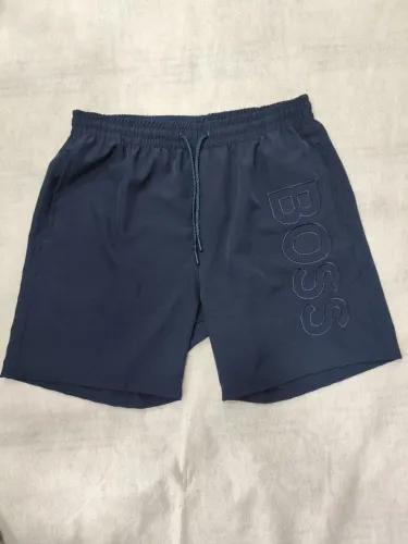 Bermuda Hugo Boss tamanho GG