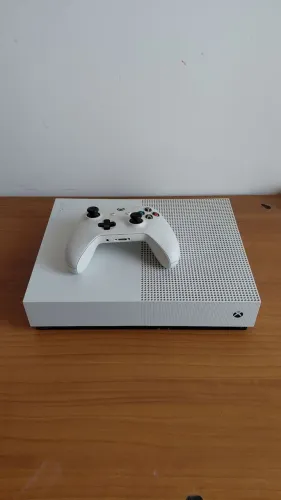 Xbox one S All Digital 1TB | Favor, ler a descrição 