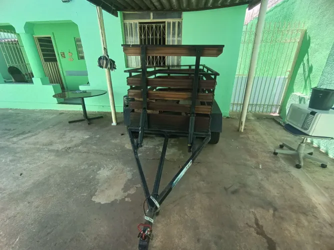 Carretinha Eixo Duplo Trucado 