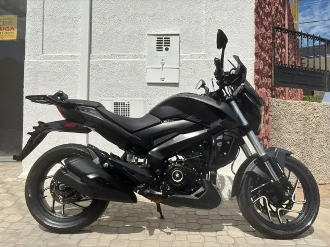 BAJAJ DOMINAR 400 2025 PRETA